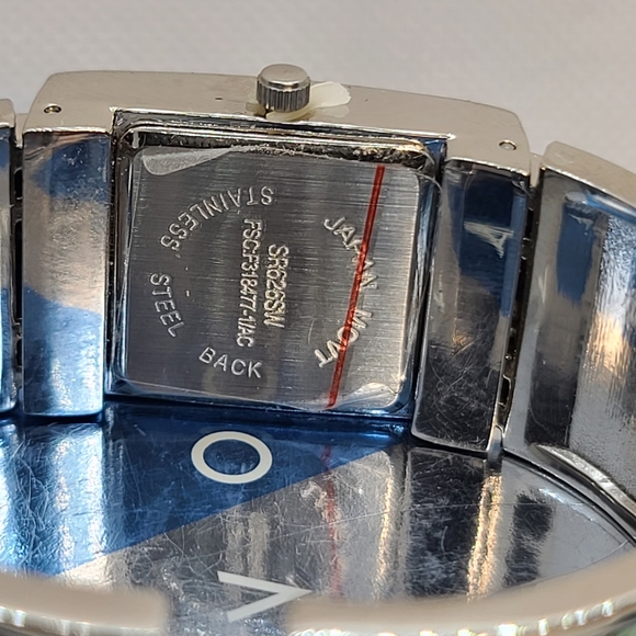 Watch - Picture 2 of 4